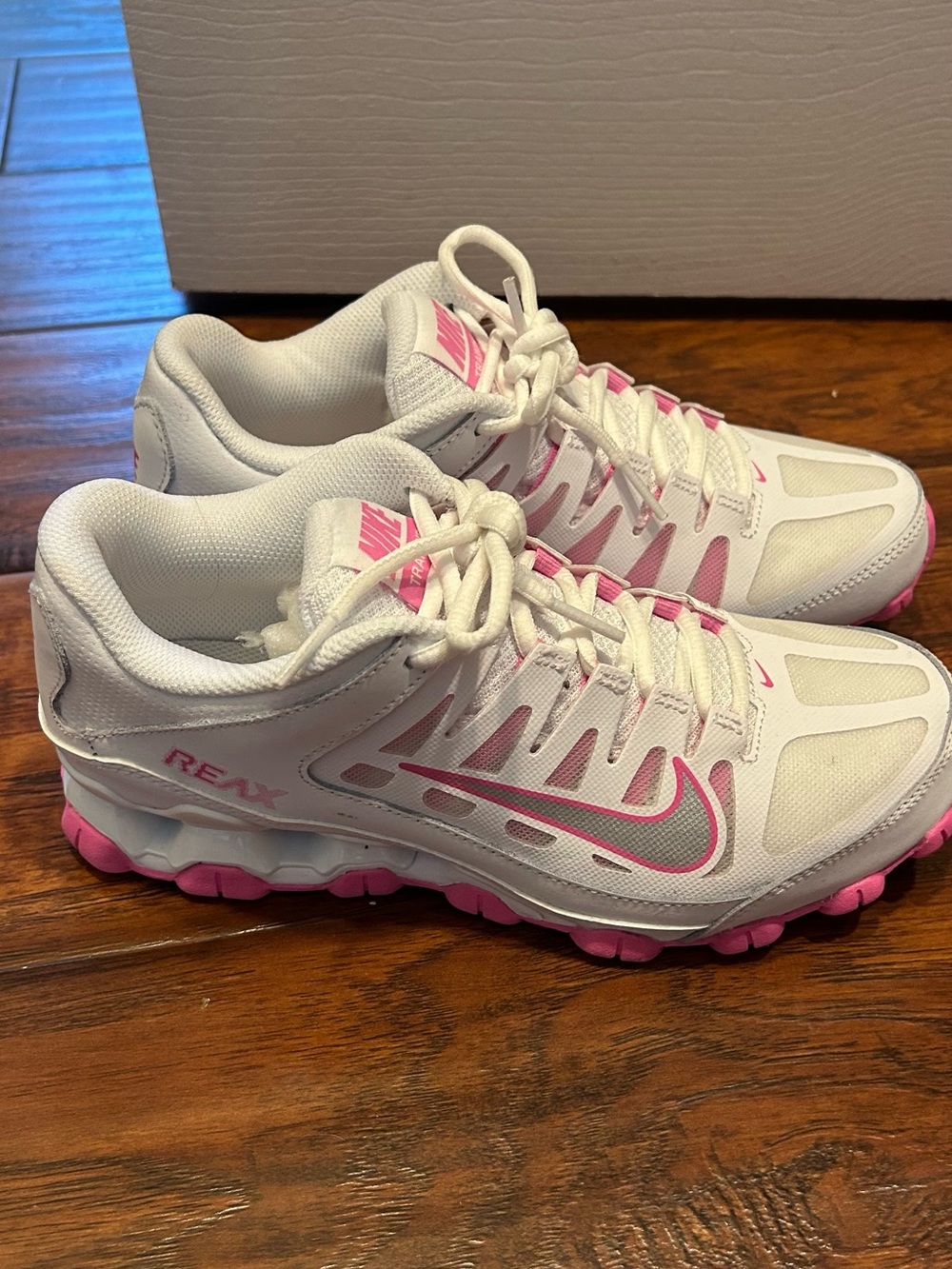Nike Reax White and Pink Women’s Training Sneakers Size6.5